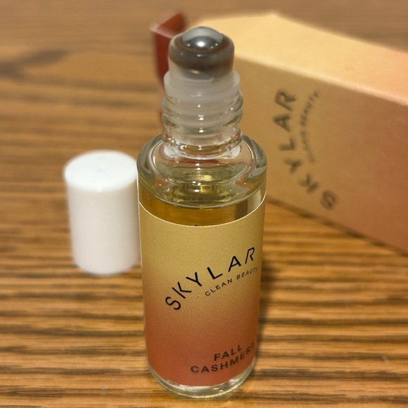 Skylar Fall Cashmere Eau de Parfum - - Picture 6 of 6